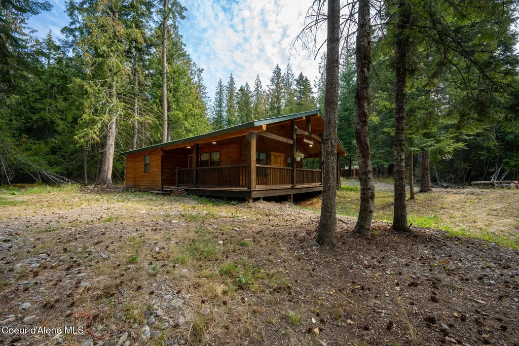 109 E Kamloop Avenue Bayview ID 83803