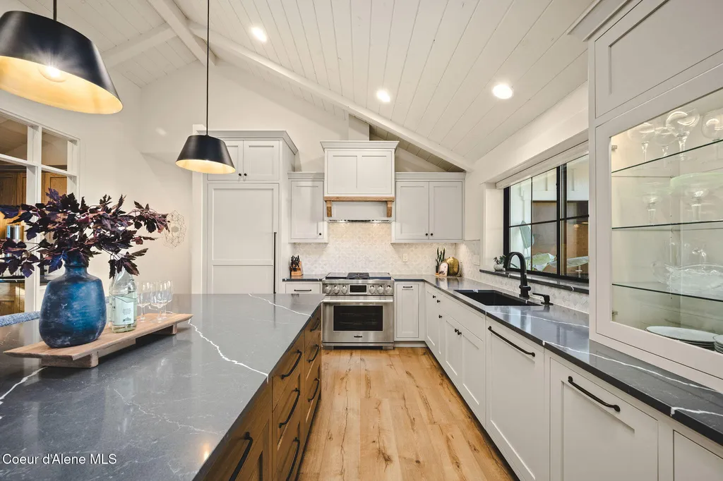6520 N Colfax Street Dalton Gardens ID 83815