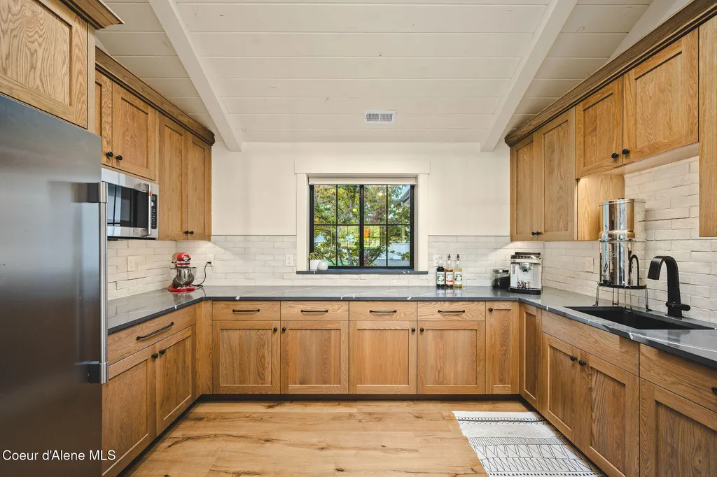 6520 N Colfax Street Dalton Gardens ID 83815