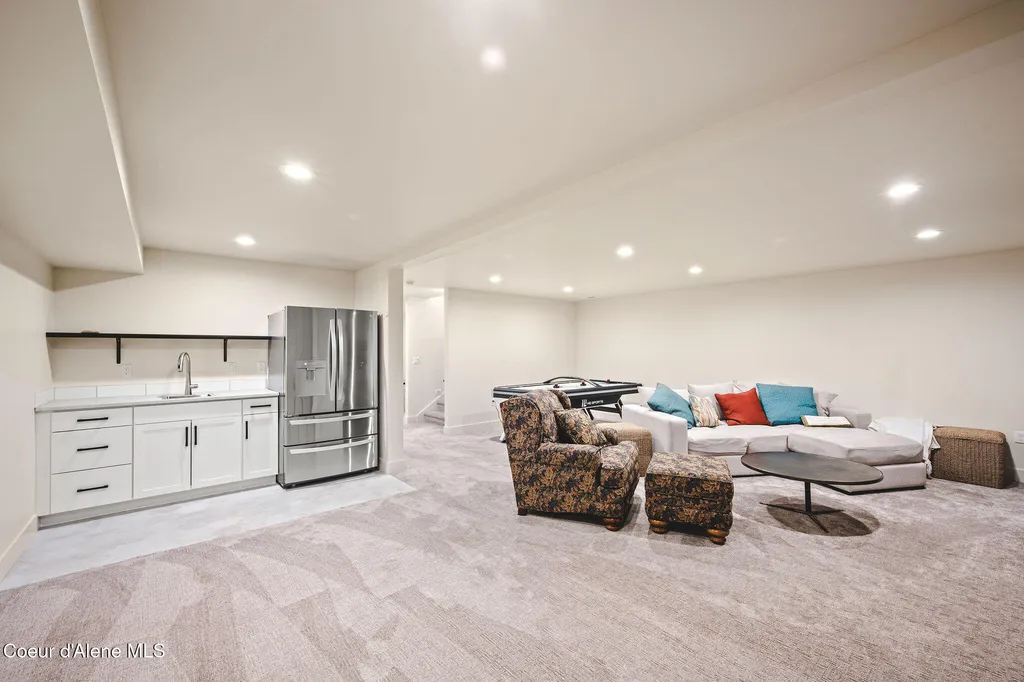 6520 N Colfax Street Dalton Gardens ID 83815