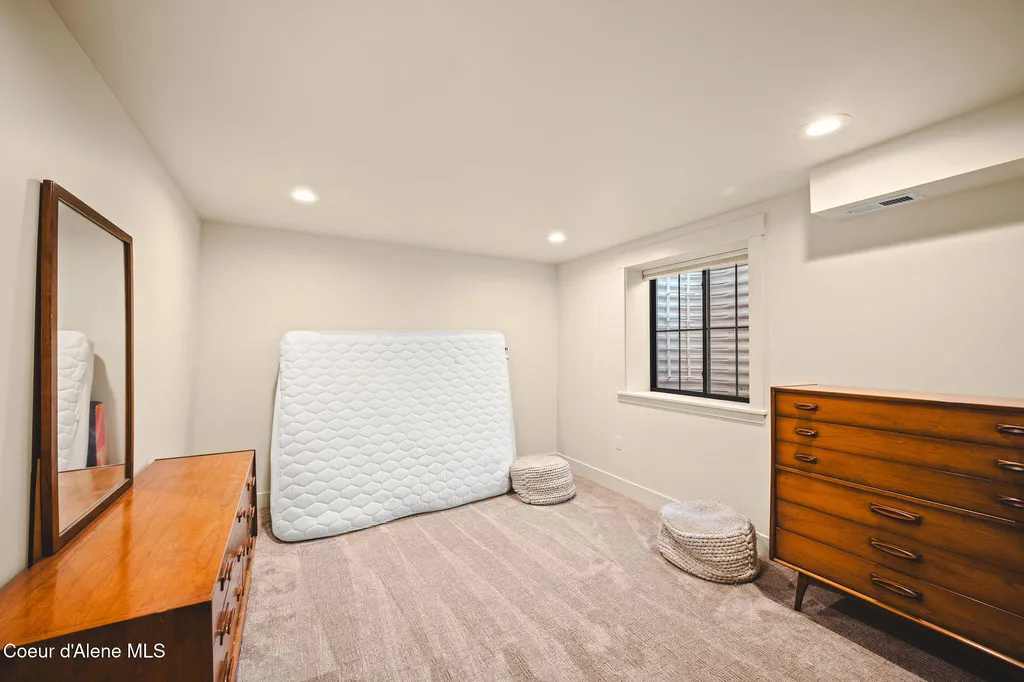6520 N Colfax Street Dalton Gardens ID 83815