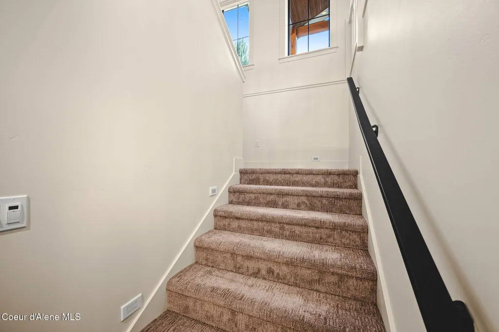 6520 N Colfax Street Dalton Gardens ID 83815