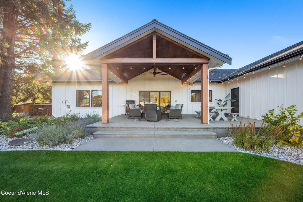 6520 N Colfax Street Dalton Gardens ID 83815