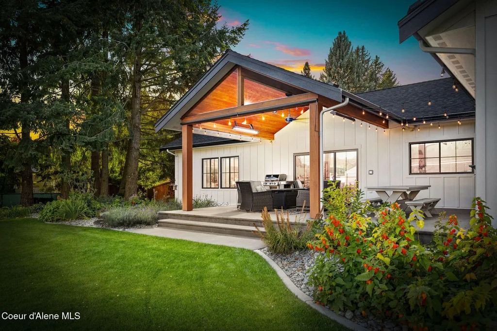 6520 N Colfax Street Dalton Gardens ID 83815