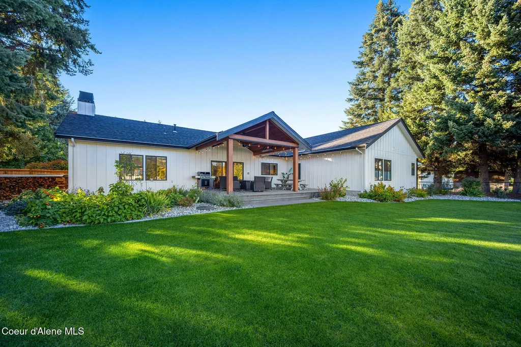 6520 N Colfax Street Dalton Gardens ID 83815