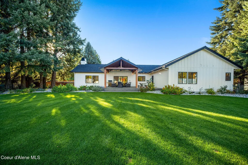 6520 N Colfax Street Dalton Gardens ID 83815