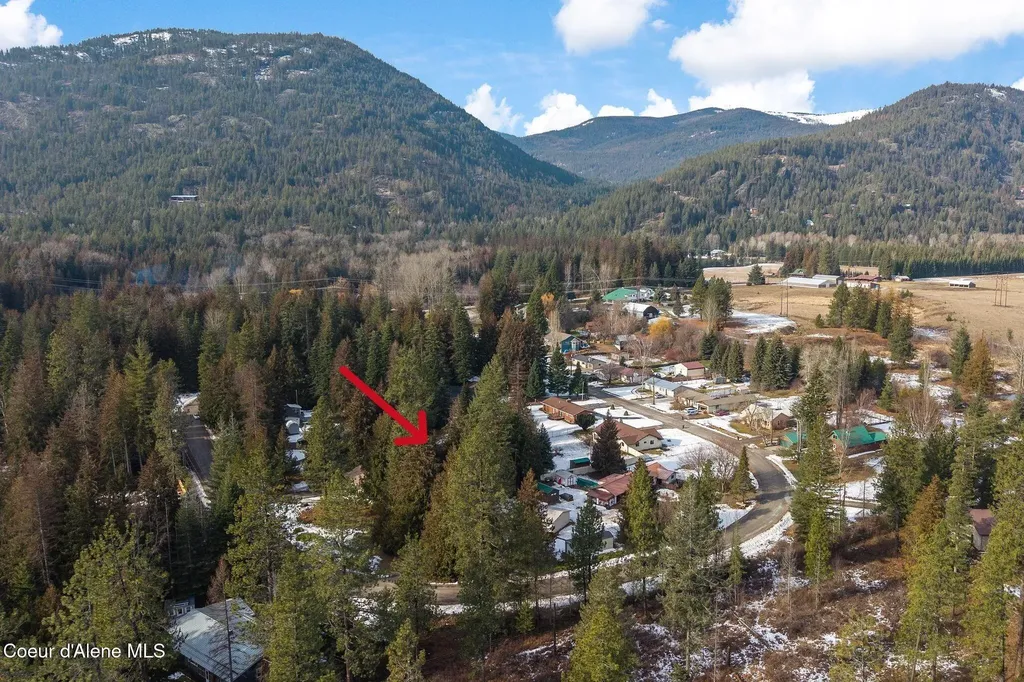 256 Vedelwood Drive Sandpoint ID 83864