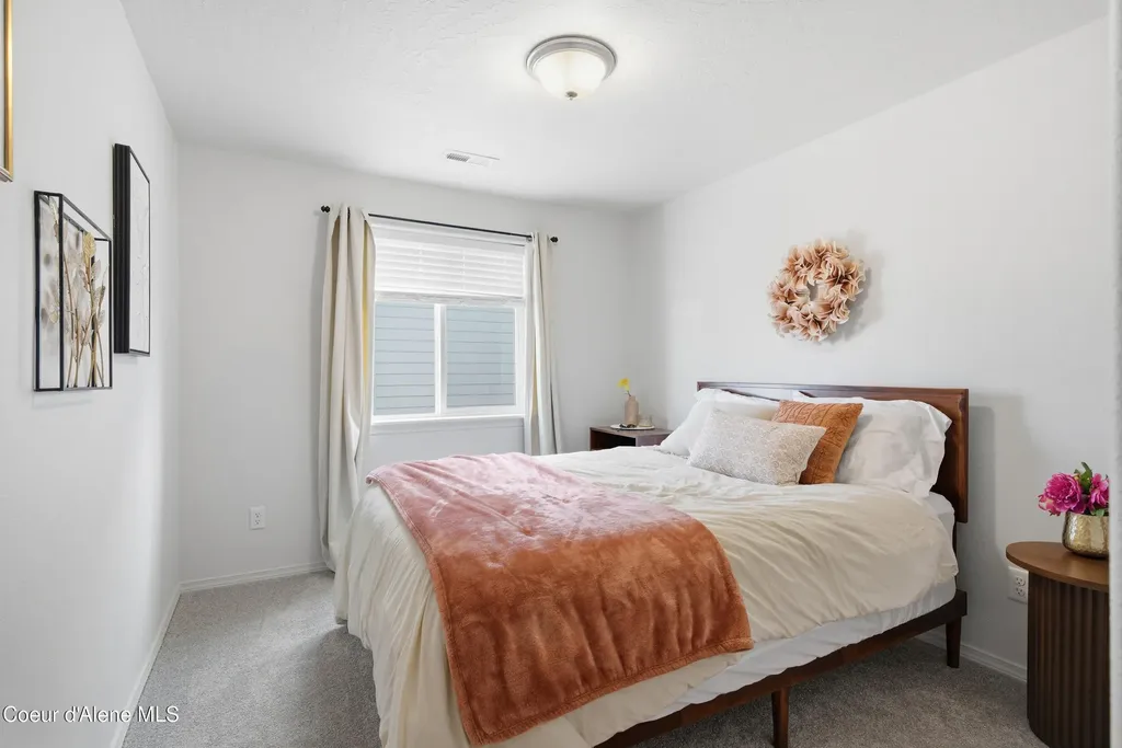 16161 N Hadley Loop Rathdrum ID 83858