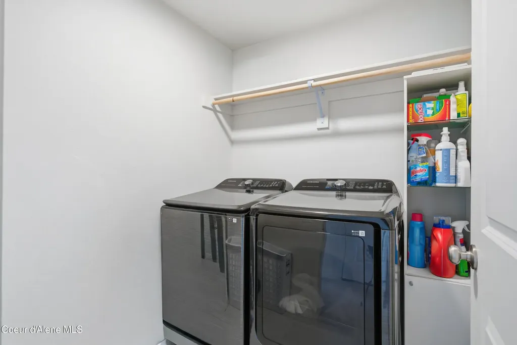 16161 N Hadley Loop Rathdrum ID 83858