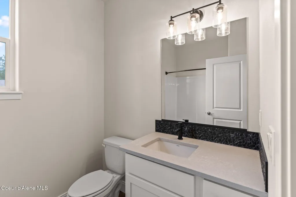 8975 Bedwell Street Rathdrum ID 83858