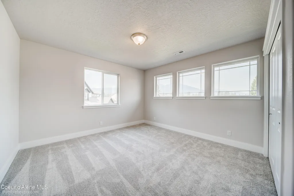 8986 Bedwell Street Rathdrum ID 83858
