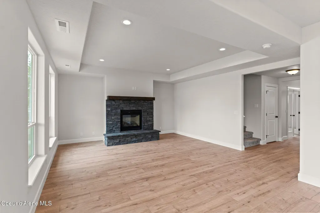 8882 California Street Rathdrum ID 83858