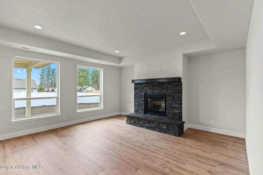 8882 California Street Rathdrum ID 83858