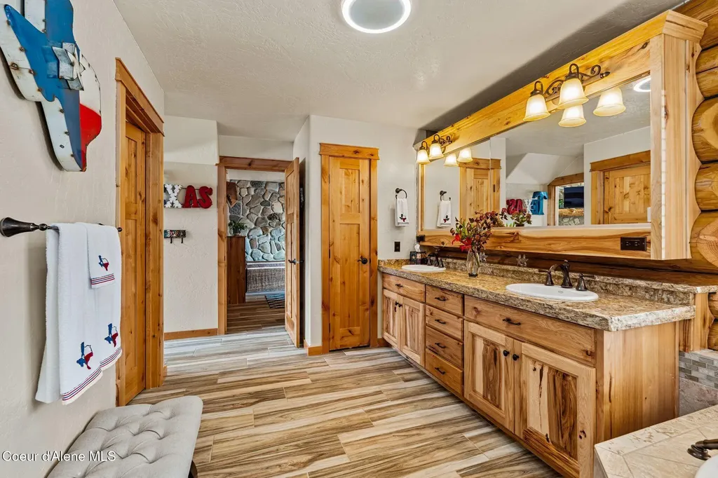 816 Ponderesa Ranch Road - 44 Acres Sagle ID 83860