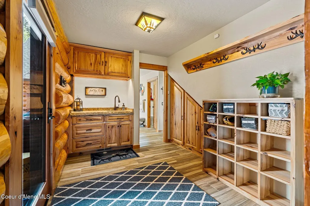 816 Ponderesa Ranch Road - 44 Acres Sagle ID 83860