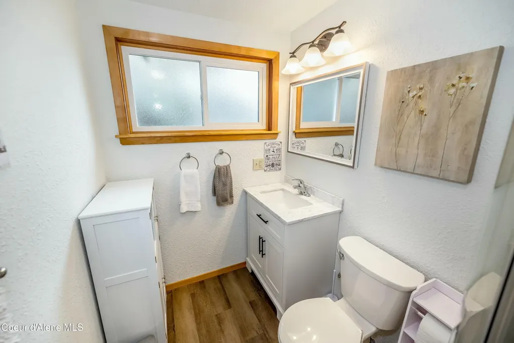 733 Hagman Road Nordman ID 83848