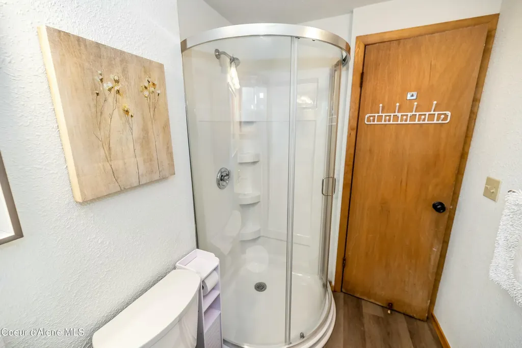 733 Hagman Road Nordman ID 83848