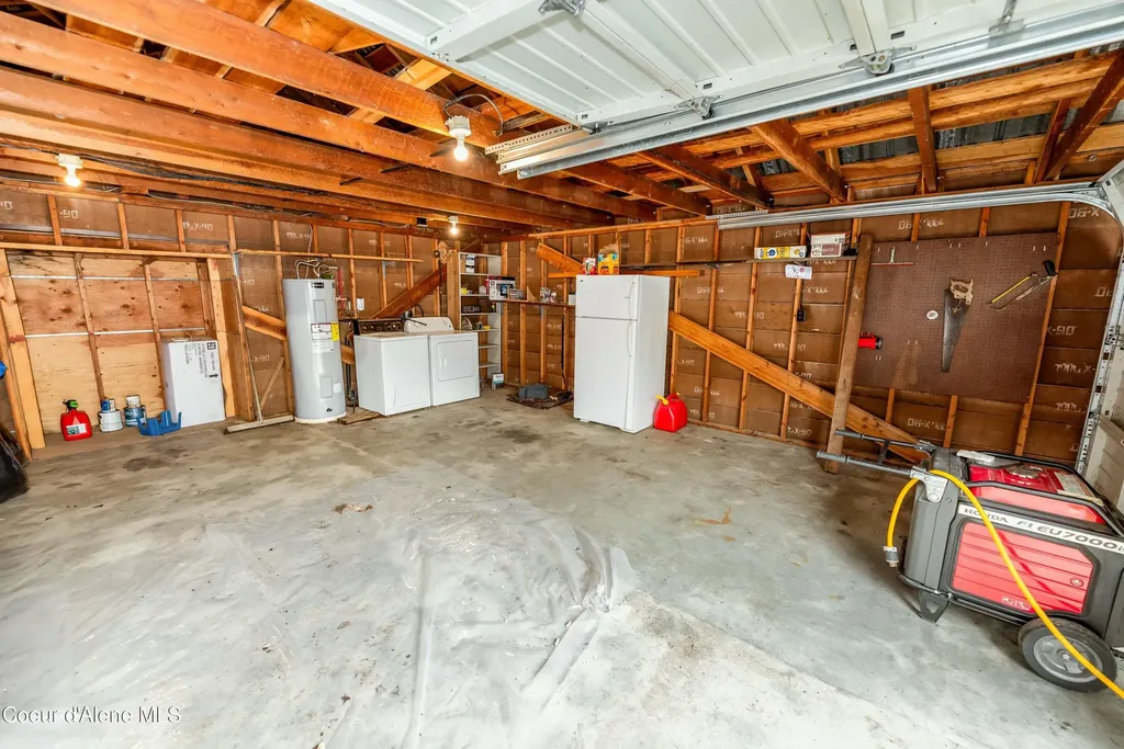 733 Hagman Road Nordman ID 83848
