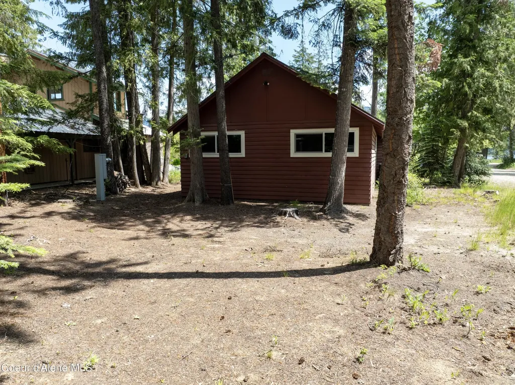 733 Hagman Road Nordman ID 83848