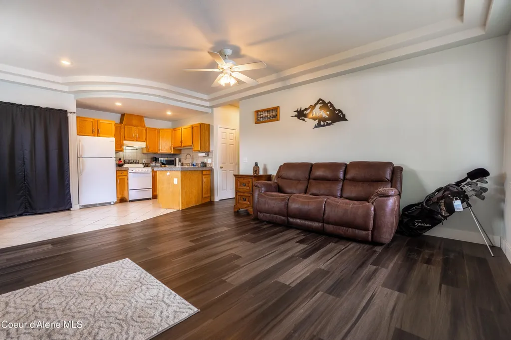35 Fairway Drive Blanchard ID 83804