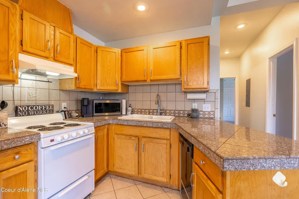 35 Fairway Drive Blanchard ID 83804