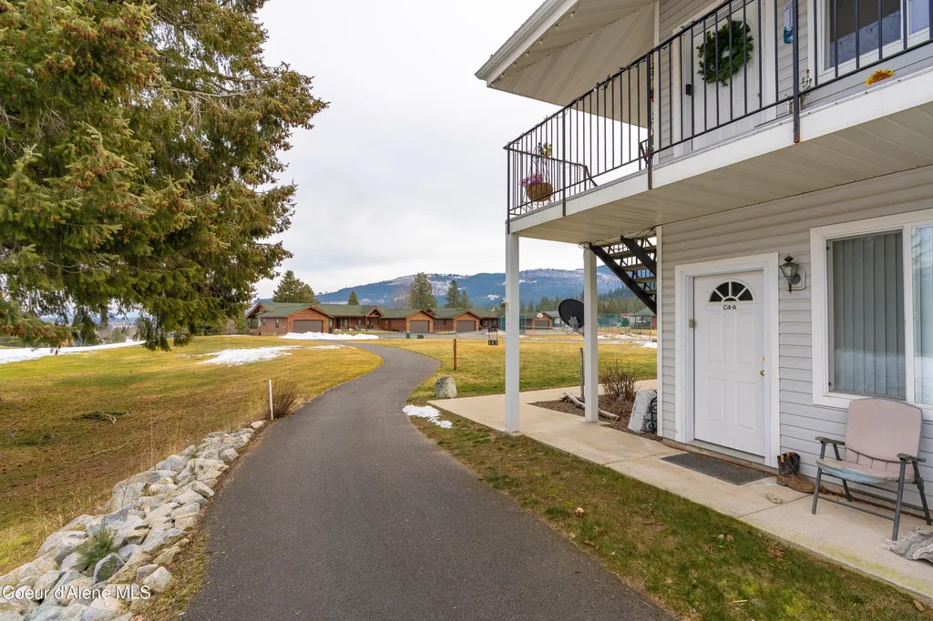 35 Fairway Drive Blanchard ID 83804