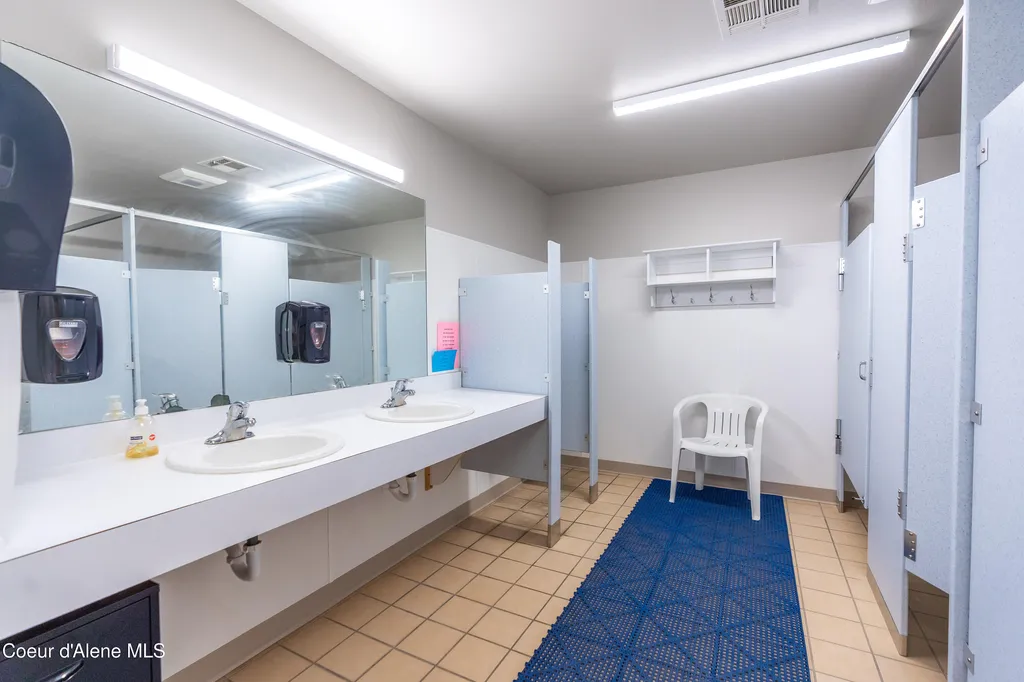 35 Fairway Drive Blanchard ID 83804