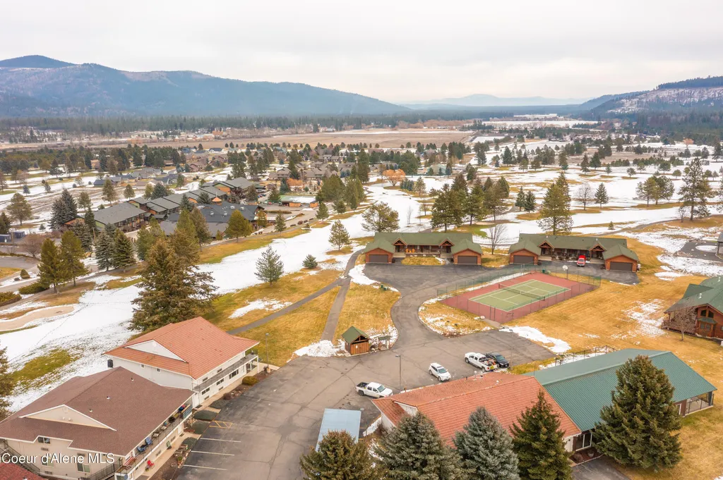 35 Fairway Drive Blanchard ID 83804