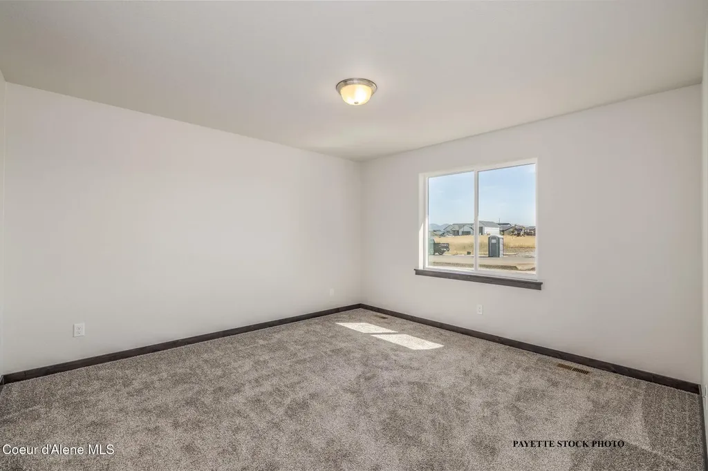 11963 N Lennon Lane Rathdrum ID 83858