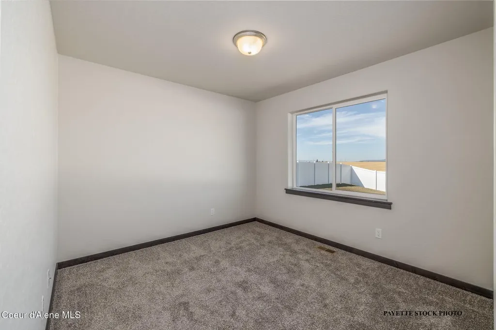 11963 N Lennon Lane Rathdrum ID 83858