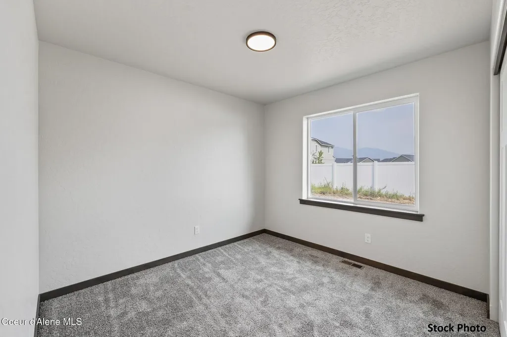 11963 N Lennon Lane Rathdrum ID 83858