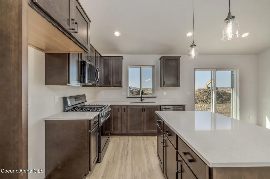 11963 N Lennon Lane Rathdrum ID 83858