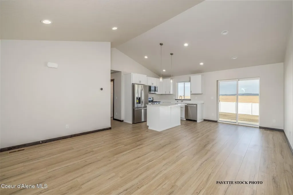 11963 N Lennon Lane Rathdrum ID 83858