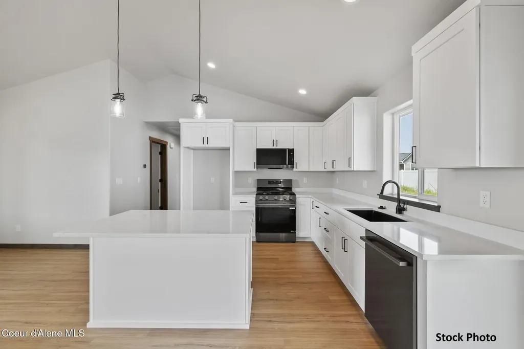 11963 N Lennon Lane Rathdrum ID 83858