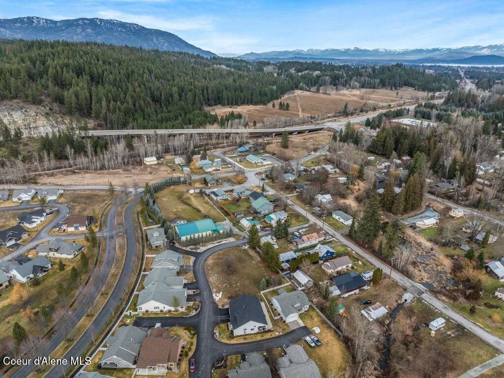 407 Becker Lane Dover ID 83825