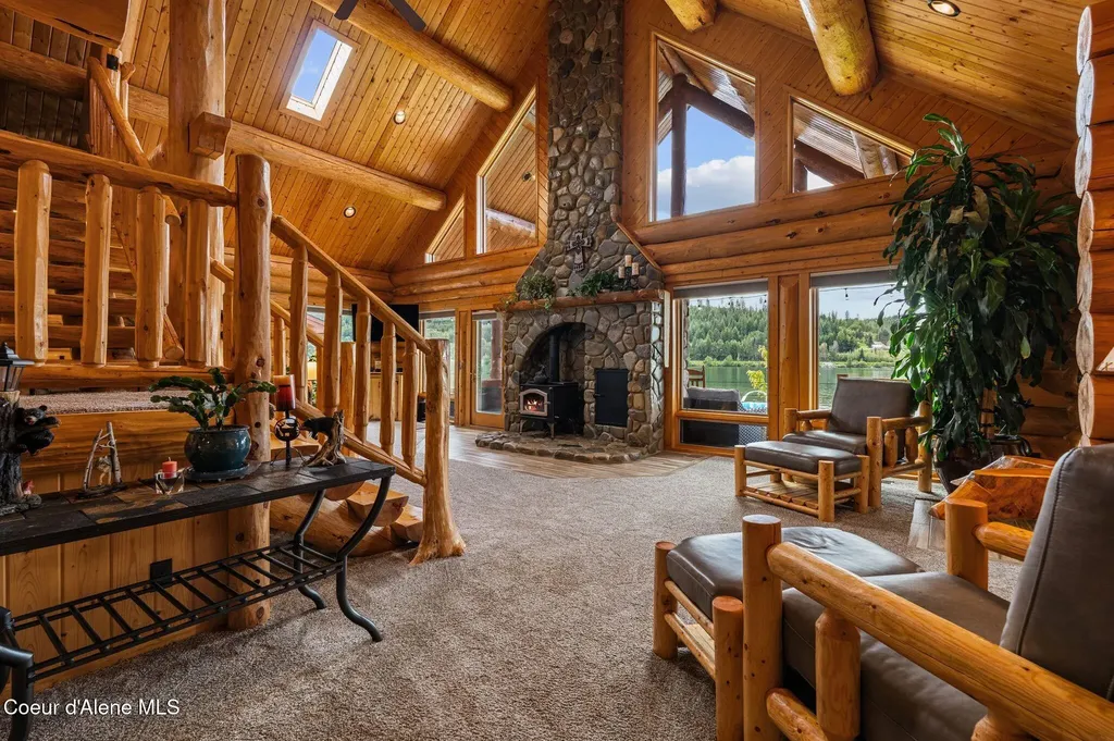 816 Ponderesa Ranch Road Sagle ID 83860