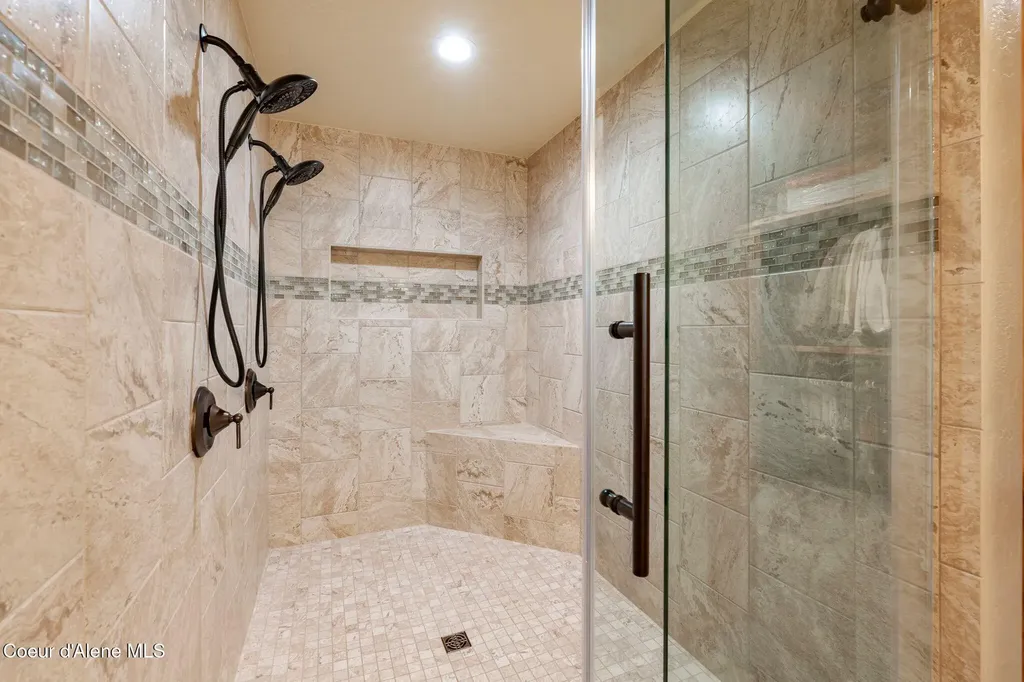 816 Ponderesa Ranch Road Sagle ID 83860