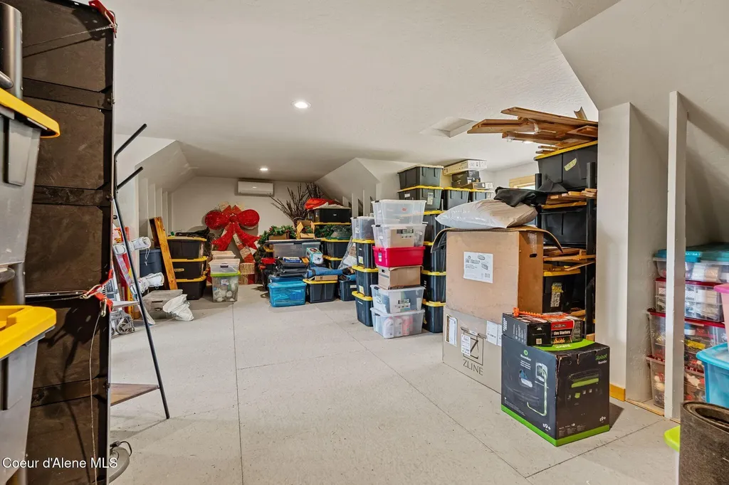 816 Ponderesa Ranch Road Sagle ID 83860