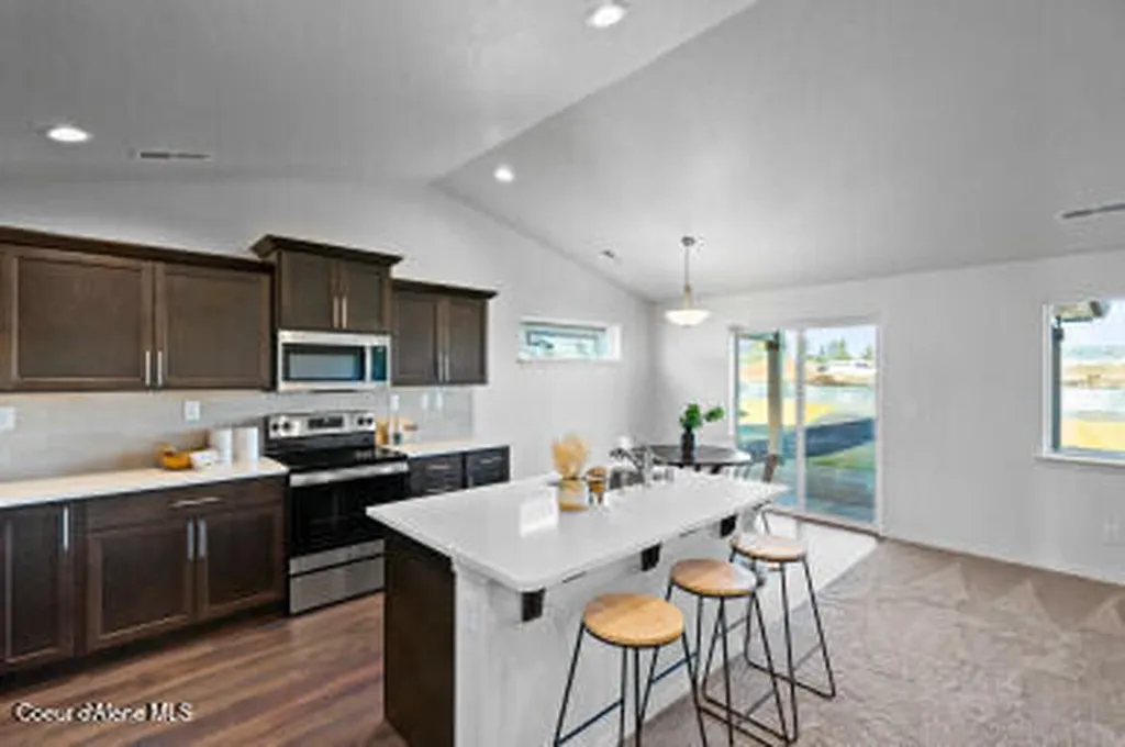 6711 W Constantine Lane Rathdrum ID 83858