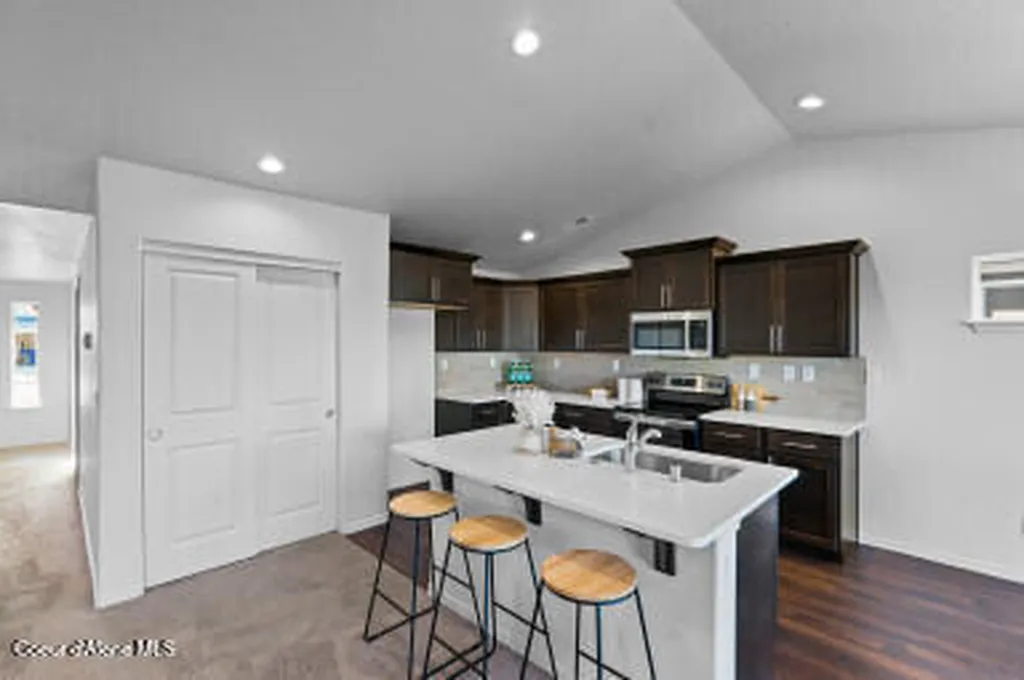 6711 W Constantine Lane Rathdrum ID 83858