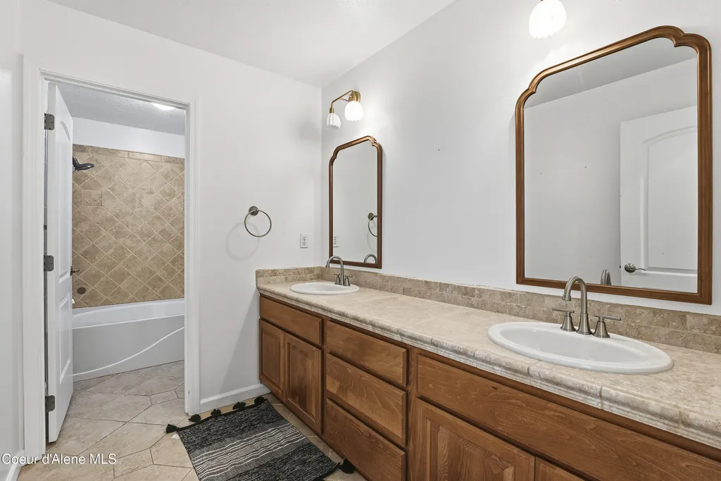 17211 E Rosemont Lane Spokane Valley WA 99016