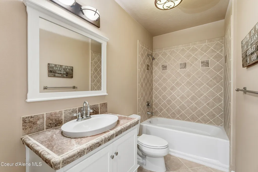 17211 E Rosemont Lane Spokane Valley WA 99016