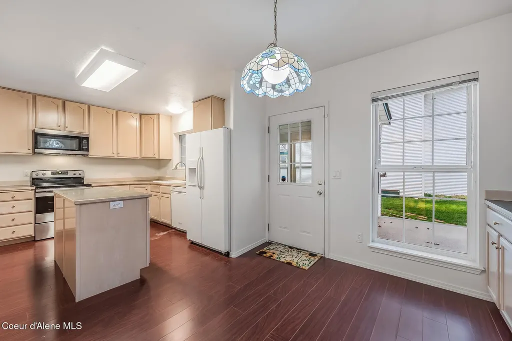 3683 E Mullan Avenue Post Falls ID 83854