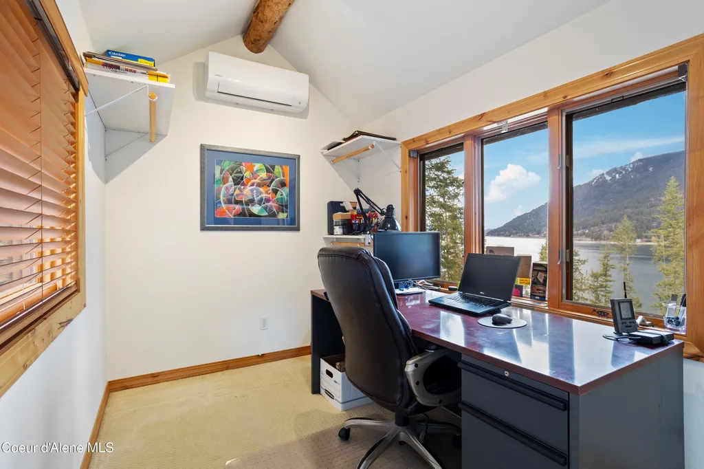 23 W Bay Wood Lane Hope ID 83836