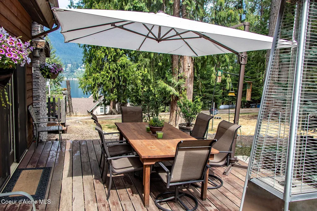 23 W Bay Wood Lane Hope ID 83836