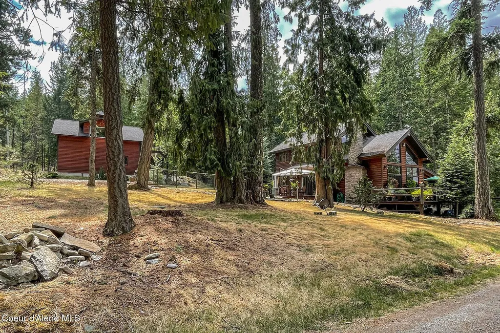 23 W Bay Wood Lane Hope ID 83836