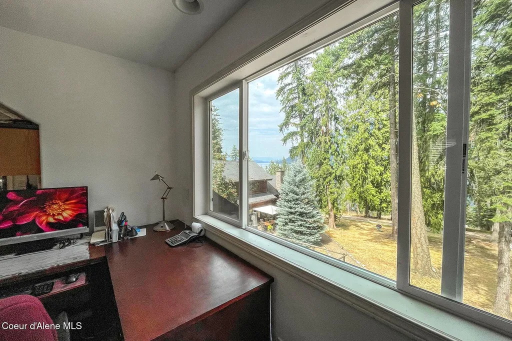 23 W Bay Wood Lane Hope ID 83836