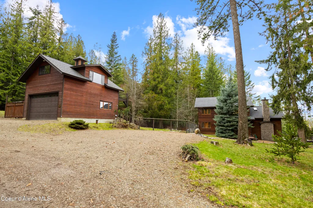 23 W Bay Wood Lane Hope ID 83836