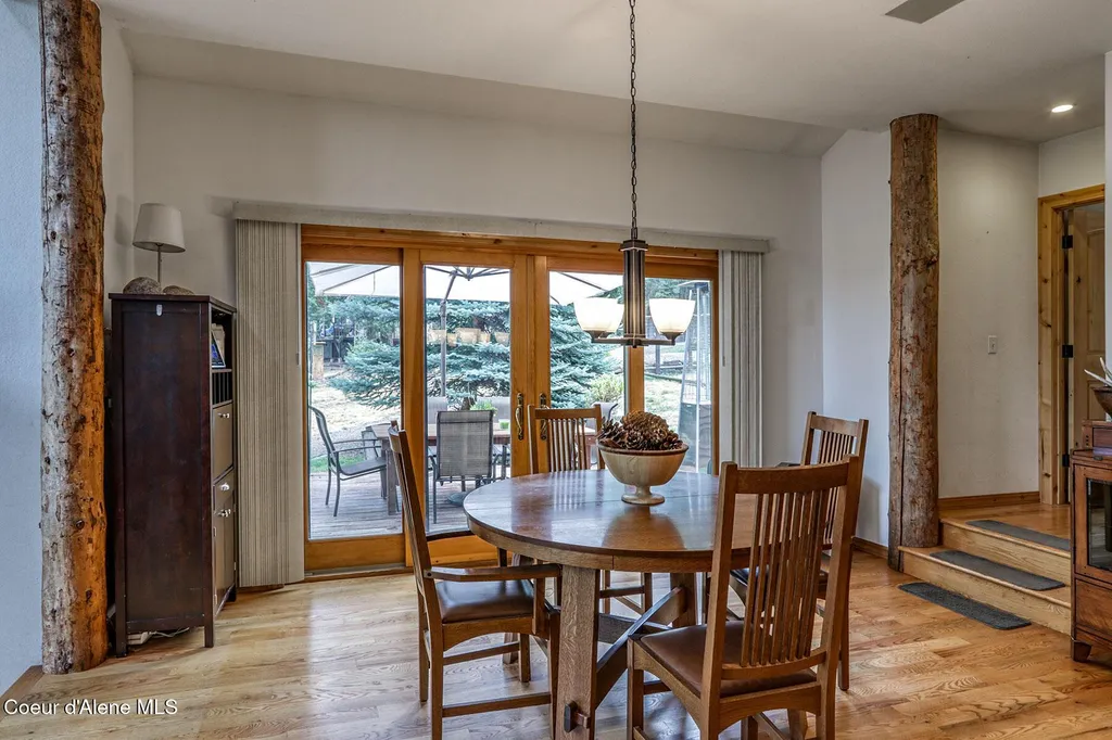 23 W Bay Wood Lane Hope ID 83836