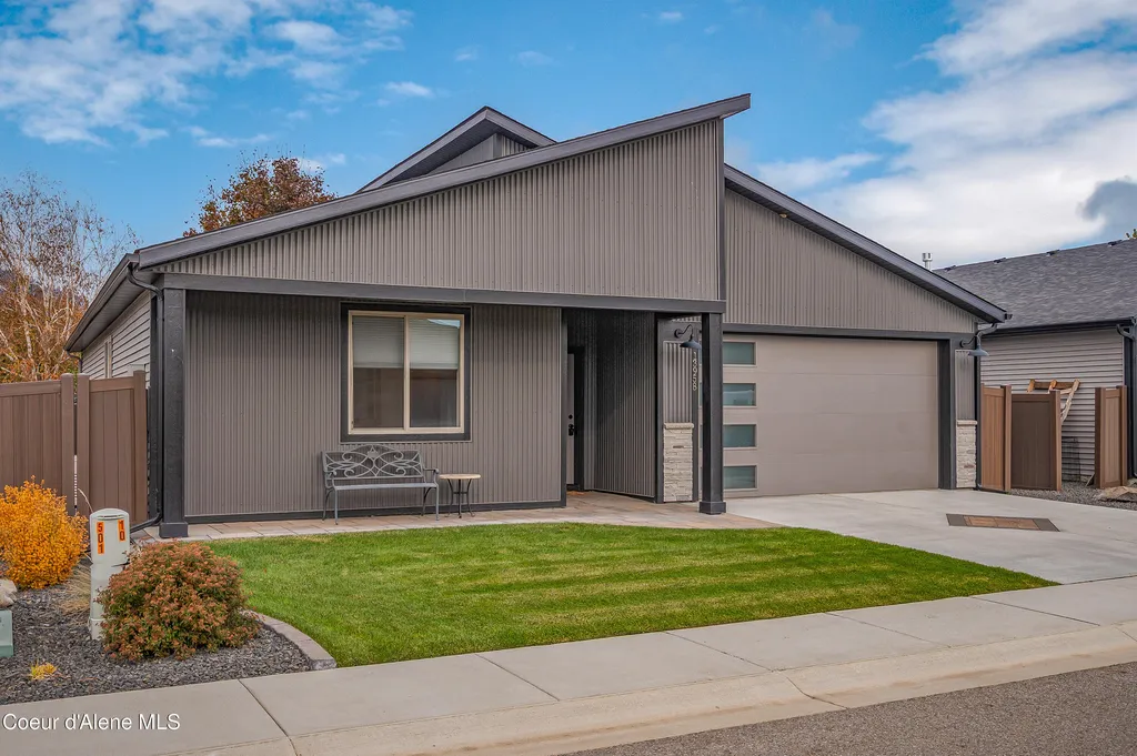 13958 N Rainier Loop Rathdrum ID 83858
